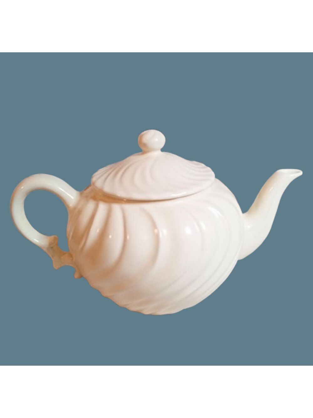 Vintage Franciscan Pottery Ware White Coronado Swirl Ribbed Teapot USA 1938-1939